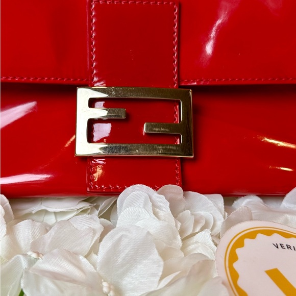 Fendi Mamma Baguette Red Patent Leather Handbag Authentic - Picture 4 of 17